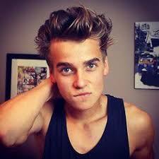 Keep close *Joe Sugg Fanfiction*