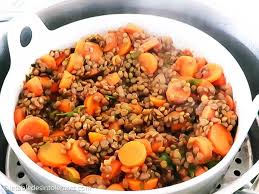 Lentilles A La Marocaine A La Vapeur Douce Naturellement Sans Gluten La Table Des Intolerants En 2020 Lentilles A La Marocaine Recette Sympa Idee Repas Sympa