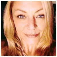 Adele Vines's Instagram, Twitter & Facebook