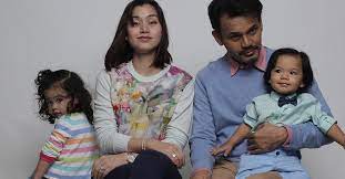 Jika ini kurang cocok silahkan pilih. Lisa Dan Yusry Nak Anak Lagi
