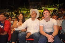 Por otro lado, esta fundación tiene relación con el boxeador saúl 'canelo' álvarez, por lo que se investigará el posible vínculo que tenga con roberto sandoval, así como todos los socios de la fundación. Canelo Bajo La Sombra De La Corrupcion Un1on Jalisco