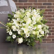 While in vétheuil, monet painted three other paintings of flowers in this same vase: Large Bouquets Home Delivery In Germany Aquarelle