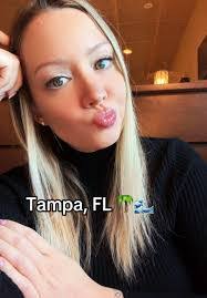 Samantha Barfield's Instagram, Twitter & Facebook