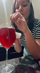 De Nadie Más: Humor sobre Esposos y Esposas