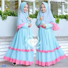 Video ini menampilkan beberapa model baju busana muslim anak perempuan terbaru yang simpel, trendy, modis dan keren. Model Baju Busana Muslim Anak Anak Hijabfest
