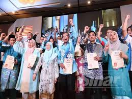 Stand with us and expand your conservative representation in congress. Perhimpunan Empat Parti Politik Hiasi Hujung Minggu