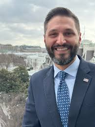 Ready to welcome President Donald Trump back to the White House in just a  few minutes! God Bless America! 🇺🇸