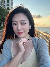 Hello everyone, I am 40 years old and looking forward to a wonderful  friendship. I need to receive some friendly responses