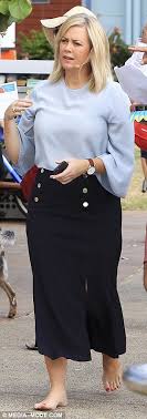 In october 2006, armytage replaced mike amor as presenter of seven 4.30 news. Samantha Armytage S Feet Wikifeet