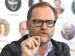 Zum einen brauchen wir ein einheitliches einwanderungsgesetz, das alles in einem verschließt. Korruption In Der Wko Neos Starten Whistleblower Plattform Politik Vienna At