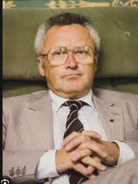 Photos by Snett inåt bakåt (@snettinatbak) · September 24, 2025