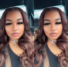 My LAWD😩🙌🏽🍓 This is probably the best strawberry perfume I've ever  smelled‼️ it doesn't smell “childish” it's a grown up kinda fruity #Phlur  #StrawberryLetter