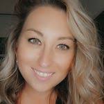 Jennifer Armel's Instagram, Twitter & Facebook