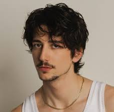 Elizabeth Gillies and Milo Manheim to Star in Little Shop of Horrors