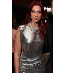 Dua Lipa : rcelebnipvisibility