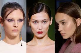 Make Up Trend Herbst Winter 2020 2021 Die 10 Wichtigsten Make Up Trends Fur Herbst Und Winter 2020 2021 Winter Beauty Trends Beauty Trends Makeup Trends