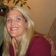 Melissa Bengtson's Instagram, Twitter & Facebook