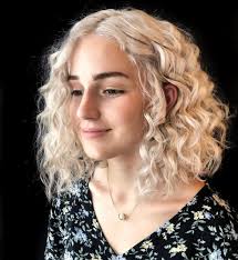 So definitely do not hesitate to cut your hair short. 16 Blonde Curly Hair Ideas Trending In 2020
