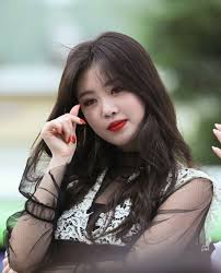 It is made up of 6 members. 12 Seo Soojin Wallpapers On Wallpapersafari