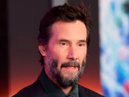 Mujer pierde 60,000 dólares: impostor fingió ser Keanu Reeves