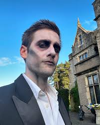 POV you're 927 years old and you're still going strong… Shall I make a  Ghost Fit plan for the after life? 👻😂 Had fun this week shooting a video  at @foxhillssurrey -