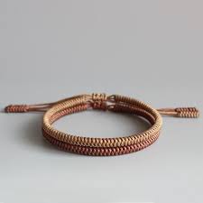 Bracelet Tibetain Tresse A La Main Porte Bonheur Https Www Kumanoshop Com Collections Bijoux Produ Bijoux Masculins Bracelet Tibetain Bracelet Bouddhiste