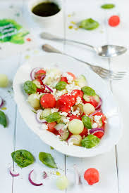 Melonensalat Mit Feta Und Basilikum Rezept Melonensalat Mit Feta Salat Mit Melone Melonensalat