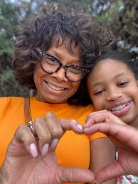 Robyn Small (@rwitzend) • Instagram photos and videos