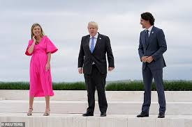 1 day ago · carrie johnson, the wife of uk prime minister boris johnson, has announced the couple are expecting their second child in december. Freedomroo Beaming Carrie Johnson Bumps Elbows With Canadian Prime Minister Justin Trudeau Australiannewsreview