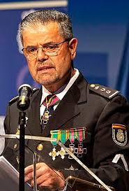 La Policía Nacional recibe hoy la 25a Medalla de Oro