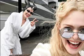 May 03, 2021 · de son côté, angelina jolie ne soutiendrait absolument pas ce choix. Elle Fanning Et Angelina Jolie De Retour Dans Malefique 2 La Presse