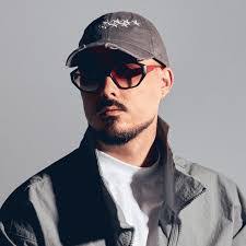 Alba Sabio's Instagram, Twitter & Facebook