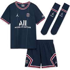 Mar 27, 2021 · manchester united's home kit for the 2021/22 campaign has been leaked online, with manufacturers adidas moving the club crest to the middle of the shirt. Nike Paris Saint Germain X Jordan Mini Kit 2021 2022 Domestic Replica Minikits Sportsdirect Com