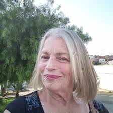 عالم الكروشية‎ is with Berta Briones and 6 others.