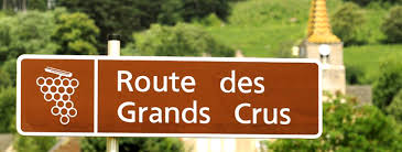A chenôve, les pressoirs des ducs de bourgogne (14ème siècle) rappellent que les ducs valois étaient « les seigneurs des meilleurs vins de la chrétienté ». Route Des Grands Crus En Bourgogne Blog Rue Des Vignerons
