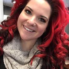 Kelly Scheid's Instagram, Twitter & Facebook