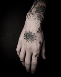 Stuur ons dan een berichtje :) kijk ook op onze website voor meer! Caroline Vitelli