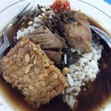 Nasi campur ini dilengkapi beragam lauk. Gambar Nasi Rawon Yang Enak Gambar Hitam Hd