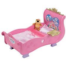 Wenn man sie in das bett mit kuscheligem bettzeug legt, macht sie erst mal. Baby Born Reg Magisches Bett Mit Funktionen Brandora