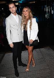 Dani dyer failed to acknowledge her boyfriend sammy kimmence's legal dramas as she packed for a holiday with their son on wednesday. Dani Dyer Makes Her Red Carpet Debut With Boyfriend Sammy Kimmence