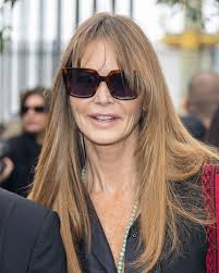 Elle Macpherson, 58, still runway ready flaunting smooth complexion at  Paris Fashion Week
