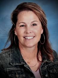 Albemarle Neighbor: Hardison hopes students as 'Drawn to Art' as she is