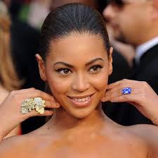 11 Celebrity Engagement Rings Reinvented With Sapphires In 2020 Favorite Engagement Rings Celebrity Engagement Rings Best Engagement Rings