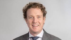 New World's Cheng Family Ousts Giordano Boss Peter Lau