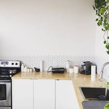En fonction de l'ambiance que vous souhaitez créer, choisissez d'y assortir ou non votre crédence. Credence De Cuisine 15 Credences Design Allant De 20 A 150