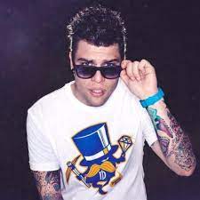 2,447 likes · 1 talking about this. Fedez Zedef Tutto Il Contrario Home Facebook