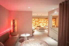 An intimate sanctuary of calm and relaxation, thoughtfully curated to provide health and wellbeing for all its guests. Wellness Landschaft Im Schwarzwald Der Oschberghof