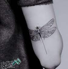 Tattoos Of Dragonflies And Butterflies Flower Wrist Tattoos Tattoos Dragonfly Tattoo Design