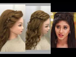 After that, she appeared with a new hairdo in a public place, and since it was considered trendsetter, open hairstyles for short hair immediately became the standard of beauty for women. Tuto Coiffure Pour Tous Les Jours Pour L Ecole Travail Tresse Simple Et Rapide Youtube Front Hair Styles Easy Hairstyles Open Hairstyles