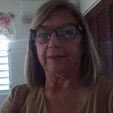 Esta madrugada, nuestra amiga Maria Teresa Cestero, esposa de don Victor  Calderón, ha pasado a morar con el creador. Pido oración por toda su  familia, Victor, Alba, Victor Jr e Ileana y